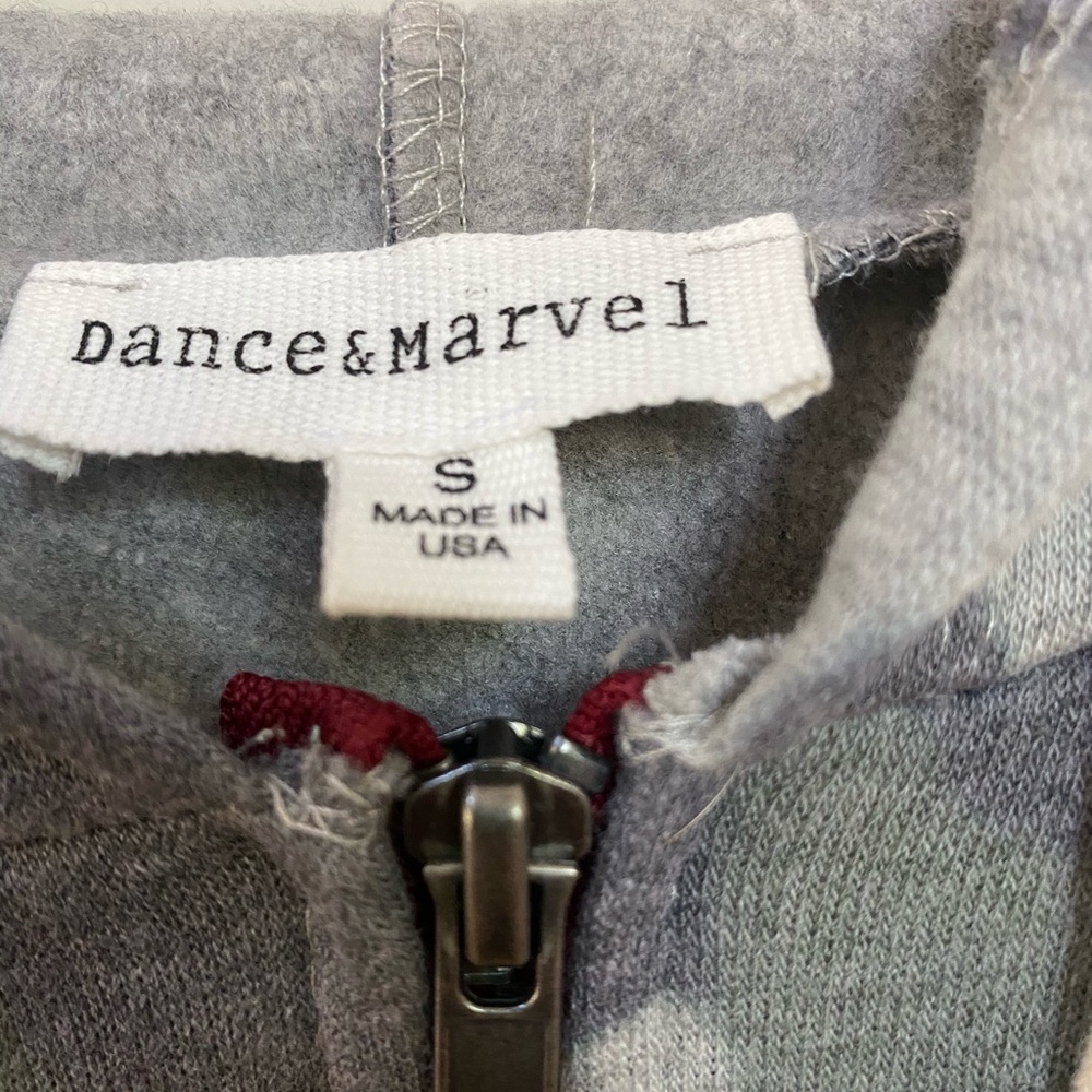 Dance & Marvel Full Zip Hoodie Jacket Camo Ombré Size Small - Picture 4 of 6